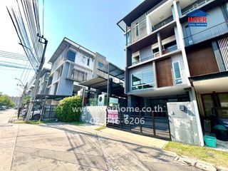 Büro zum Kauf in Wang Thonglang, Bangkok