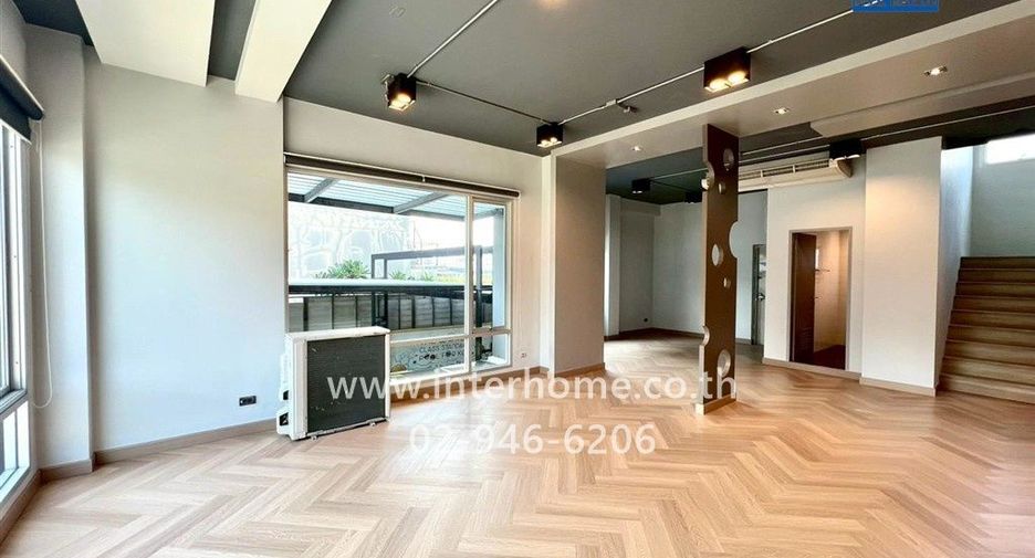 Oficina en venta en Wang Thonglang, Bangkok