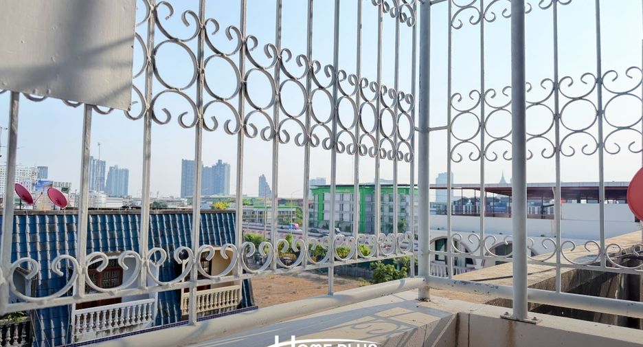 For sale 5 bedrooms retail Space in Thon Buri, Bangkok