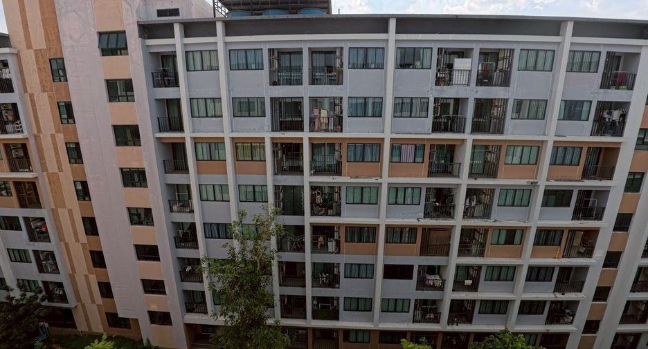 For sale 1 bed condo in Si Racha, Chonburi