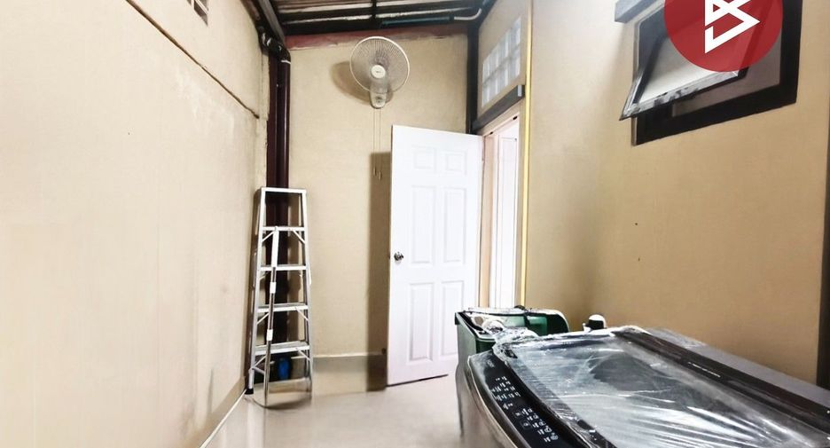 For sale 1 bed townhouse in Bang Phli, Samut Prakan