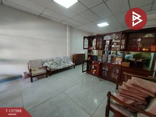 出售 2 卧室 联排别墅 在 Bang Kapi, 曼谷