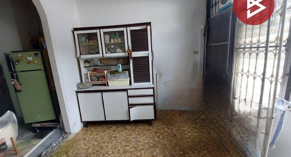 For sale 2 bedrooms townhouse in Bang Kapi, Bangkok