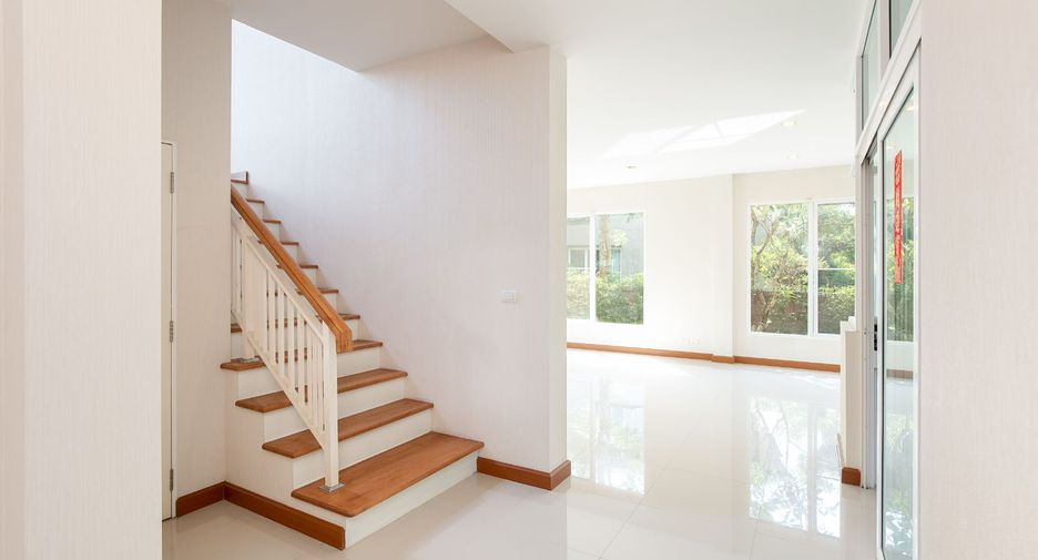 For sale 4 bedrooms house in Pak Kret, Nonthaburi