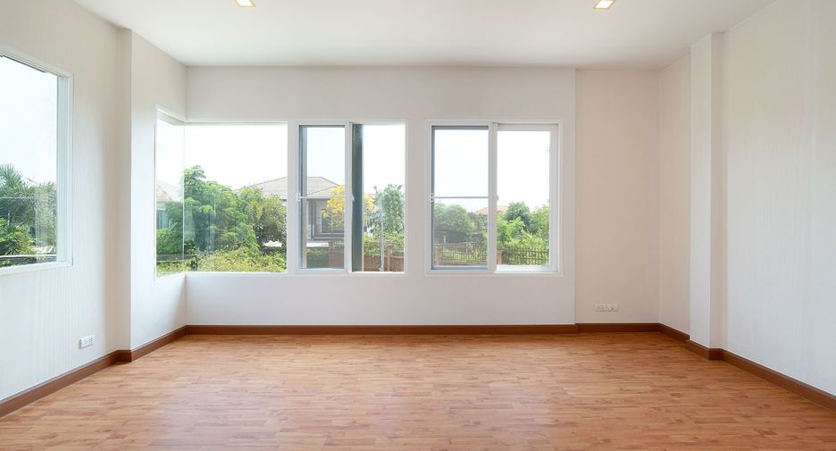 For sale 4 bedrooms house in Pak Kret, Nonthaburi