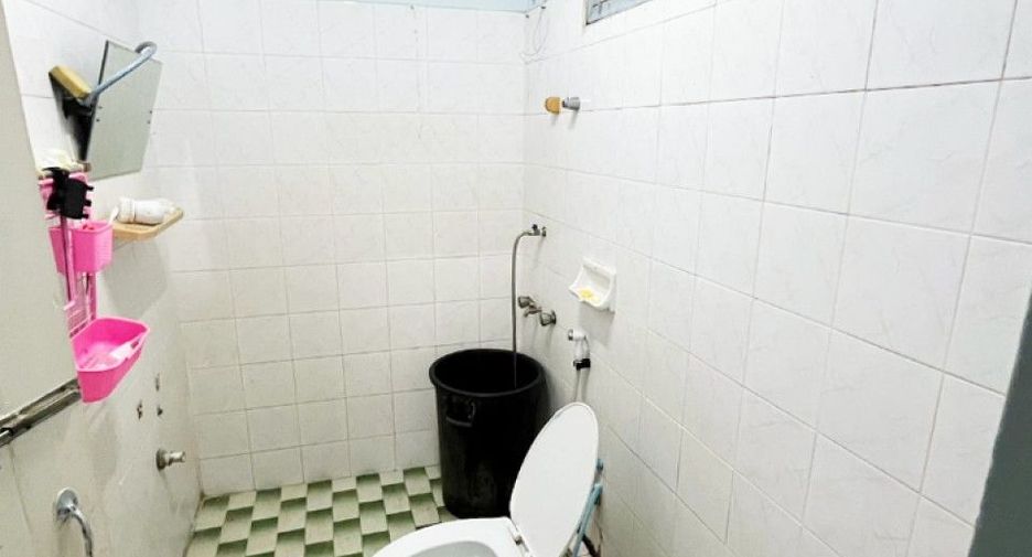 Reihenhaus zum Kauf mit 2 Zimmer in Mueang Nakhon Si Thammarat, Nakhon Si Thammarat