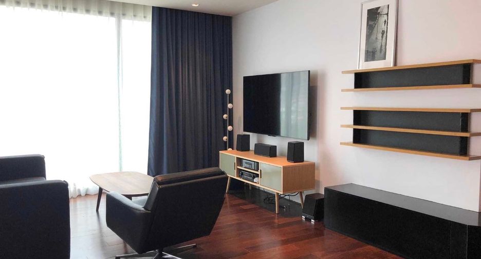 For rent 1 bed condo in Pathum Wan, Bangkok
