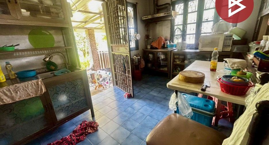 For sale 4 bedrooms house in Bang Phli, Samut Prakan
