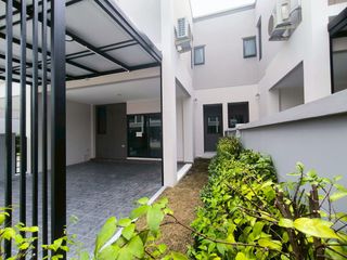 For rent 3 bedrooms townhouse in Bang Phli, Samut Prakan