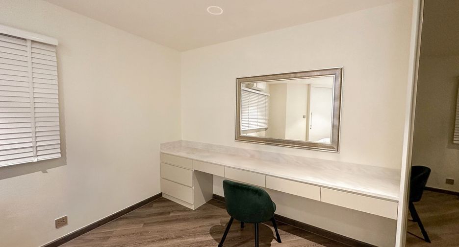 Wohnung zur Miete mit 2 Zimmer in Watthana, Bangkok