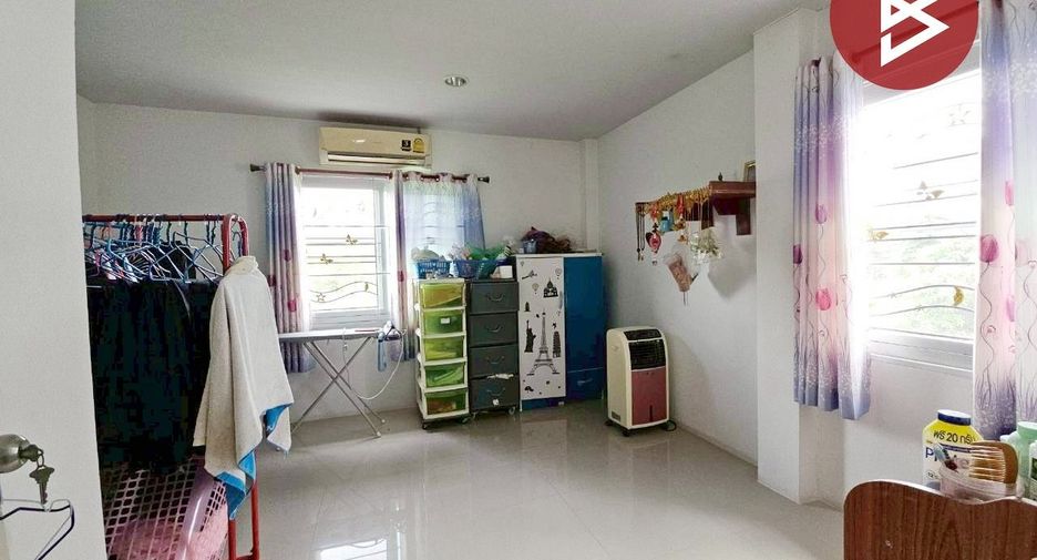 For sale 2 bedrooms townhouse in Phan Thong, Chonburi