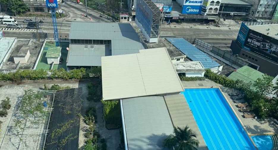 Condo en alquiler de 1 habitaciones en Si Racha, Chonburi