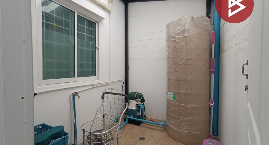 Reihenhaus zum Kauf mit 3 Zimmer in Bang Bua Thong, Nonthaburi