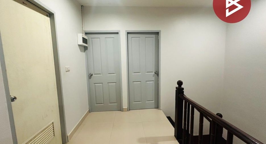 À vendre 3 chambres maison de ville à Mueang Nakhon Pathom, Nakhon Pathom
