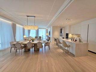 For sale 3 bedrooms condo in Khlong Toei, Bangkok