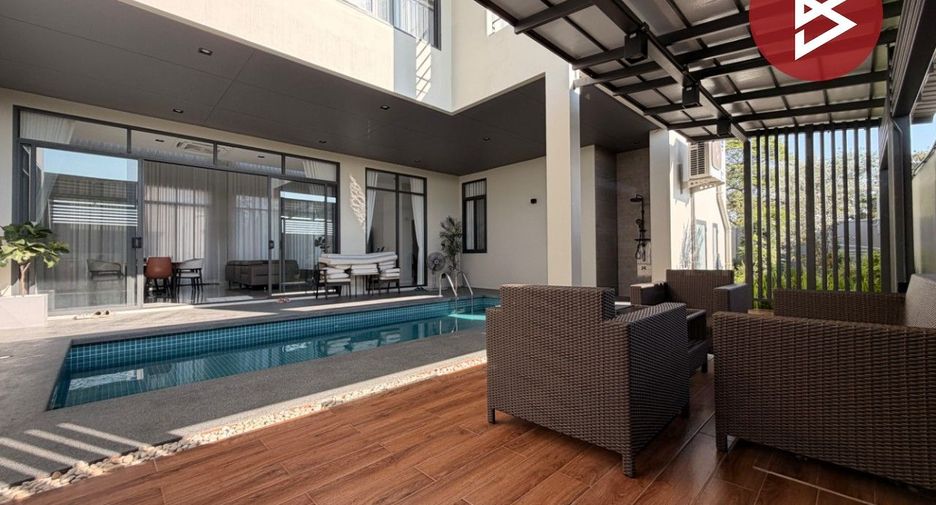 Casa en venta de 10 habitaciones en Lat Lum Kaeo, Pathum Thani