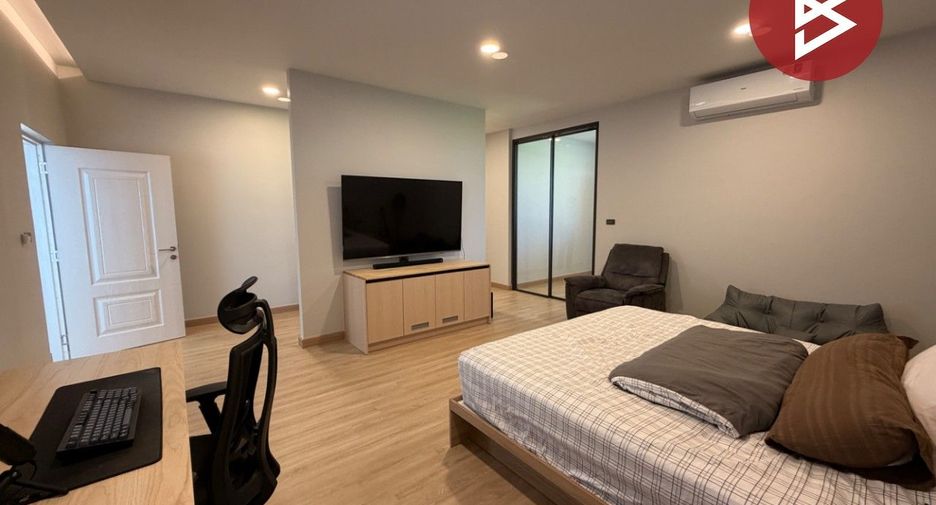 Casa en venta de 10 habitaciones en Lat Lum Kaeo, Pathum Thani