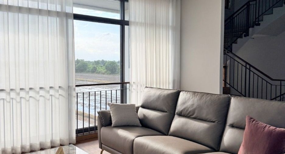 Casa en venta de 10 habitaciones en Lat Lum Kaeo, Pathum Thani