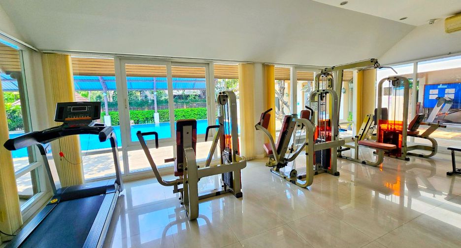 For sale 4 bedrooms house in Taling Chan, Bangkok