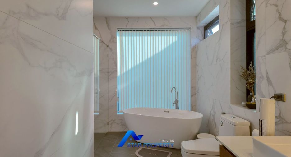 For sale 5 bedrooms villa in Hua Hin, Prachuap Khiri Khan