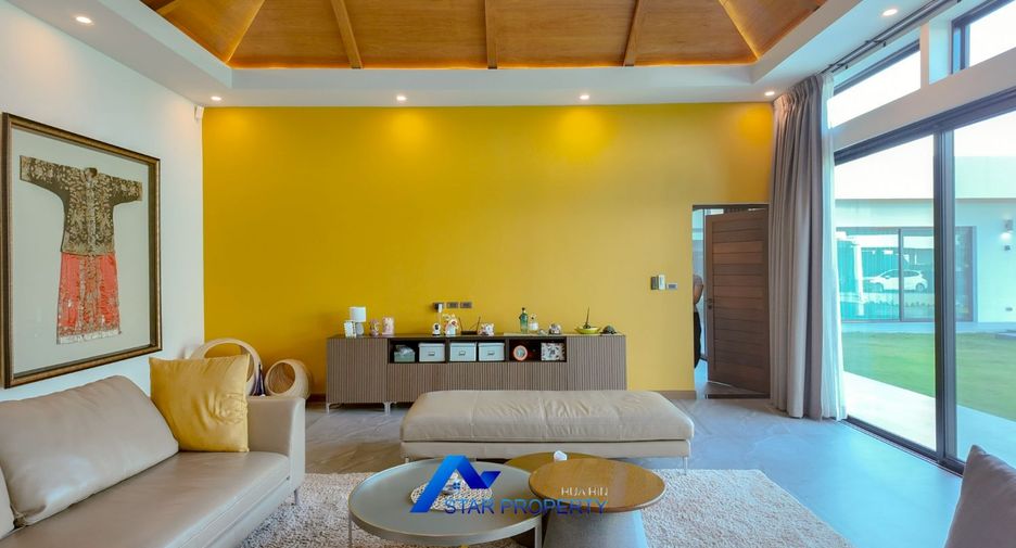 For sale 5 bedrooms villa in Hua Hin, Prachuap Khiri Khan