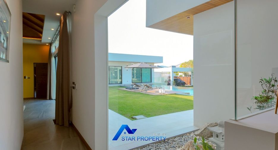 For sale 5 bedrooms villa in Hua Hin, Prachuap Khiri Khan