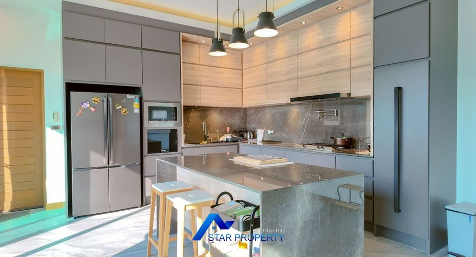 For sale 5 bedrooms villa in Hua Hin, Prachuap Khiri Khan