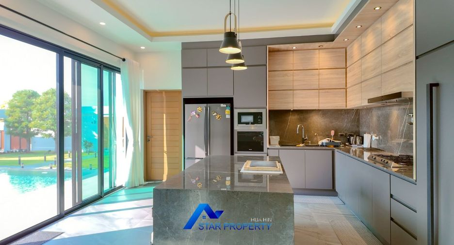 For sale 5 bedrooms villa in Hua Hin, Prachuap Khiri Khan