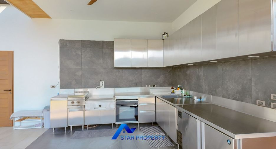 For sale 5 bedrooms villa in Hua Hin, Prachuap Khiri Khan