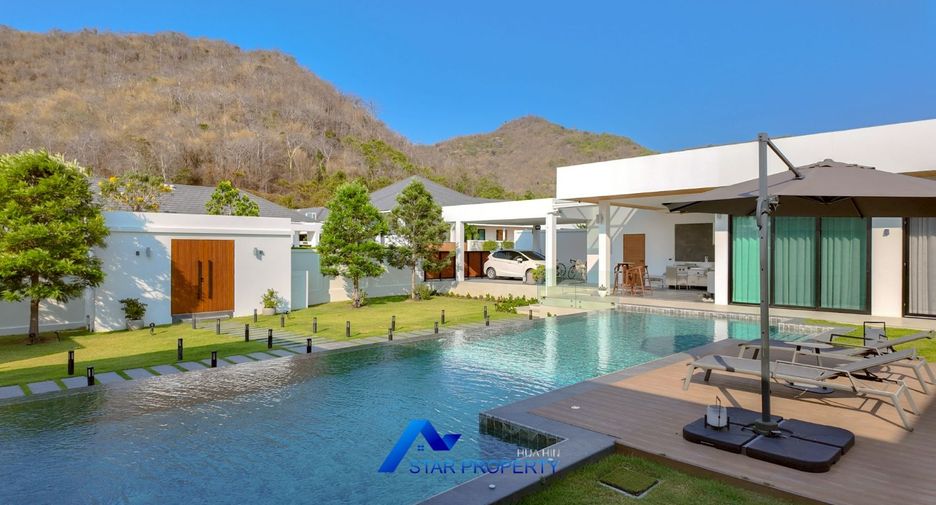 For sale 5 bedrooms villa in Hua Hin, Prachuap Khiri Khan