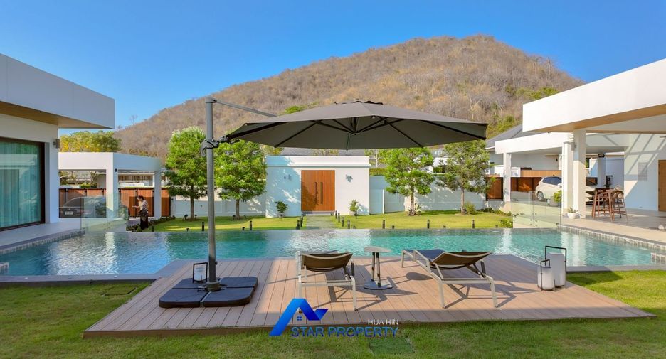 For sale 5 bedrooms villa in Hua Hin, Prachuap Khiri Khan