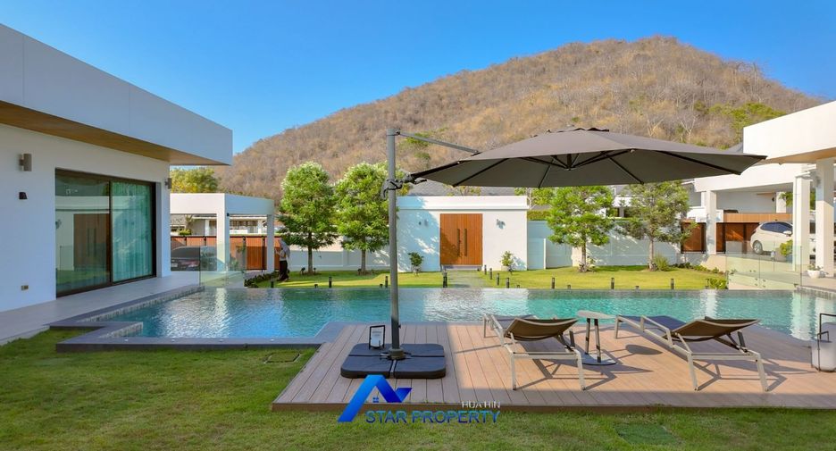 For sale 5 bedrooms villa in Hua Hin, Prachuap Khiri Khan