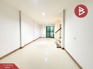 出售 4 卧室 联排别墅 在 Sam Phran, Nakhon Pathom