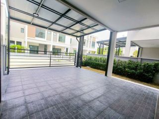出租 3 卧室 联排别墅 在 Bang Phli, Samut Prakan