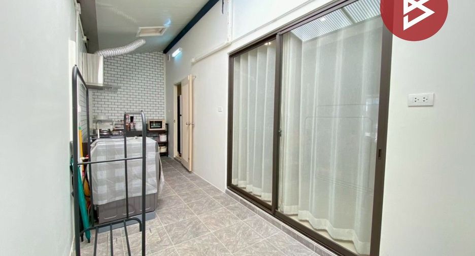 For sale 3 bedrooms townhouse in Si Racha, Chonburi