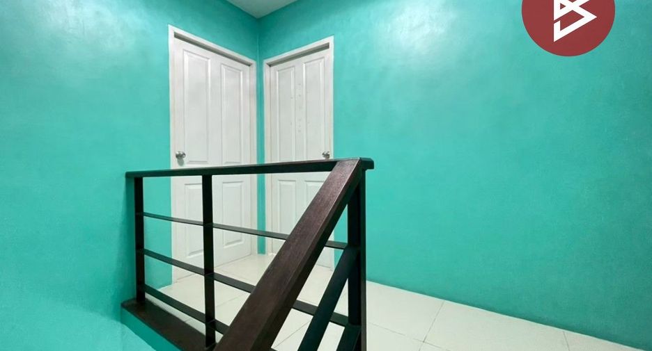 For sale 4 bedrooms townhouse in Mueang Samut Sakhon, Samut Sakhon
