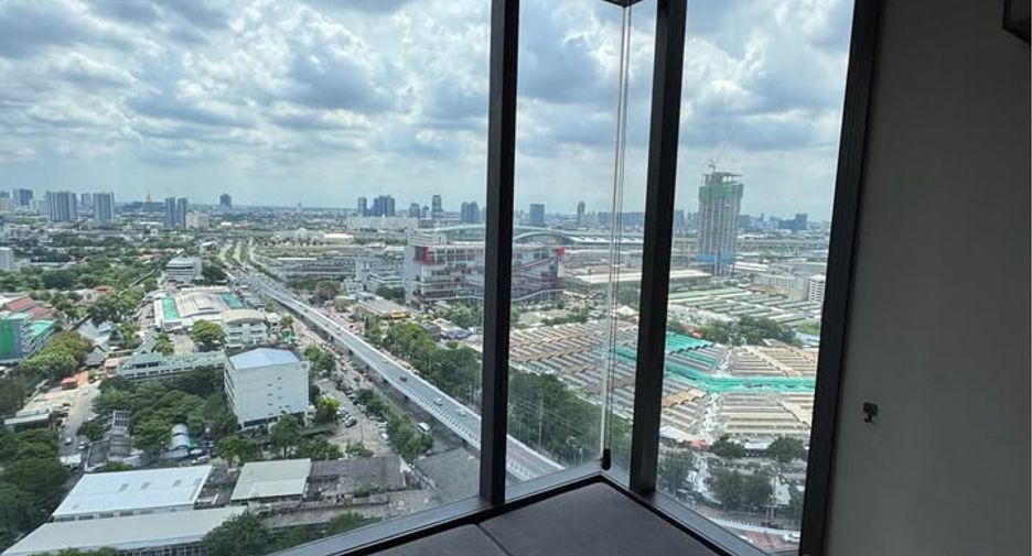 For rent and for sale 1 bed condo in Phaya Thai, Bangkok