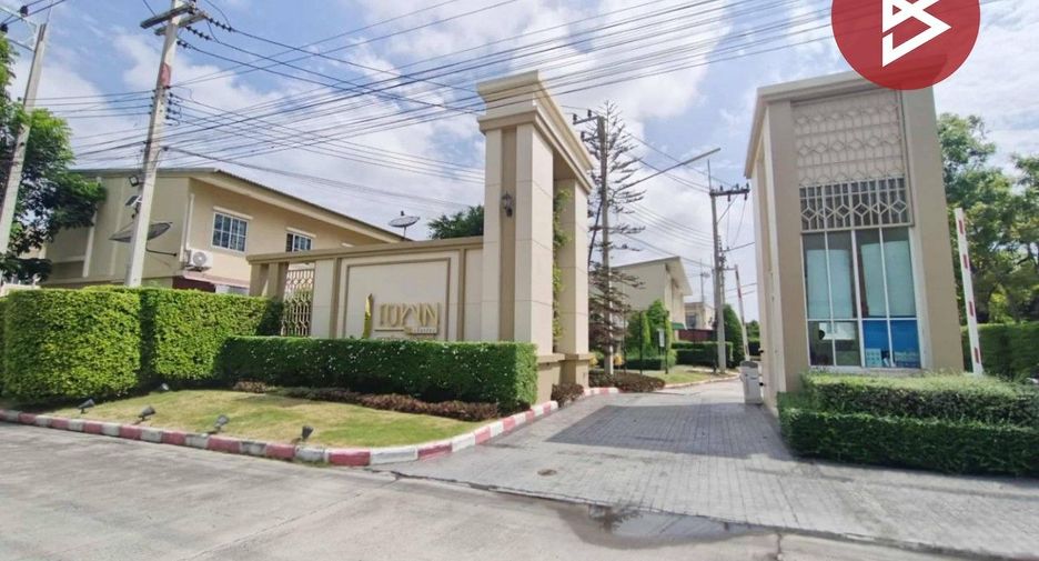 For sale 4 bedrooms townhouse in Ban Pho, Chachoengsao