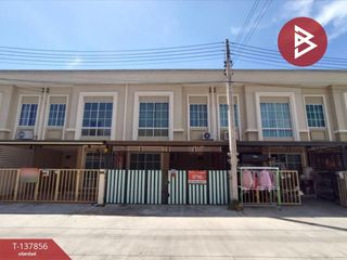 Casa adosada en venta de 4 habitaciones en Ban Pho, Chachoengsao