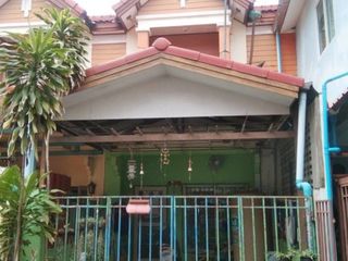 出售 3 卧室 联排别墅 在 Thanyaburi, Pathum Thani