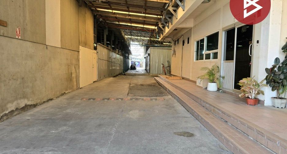 For sale warehouse in Phra Samut Chedi, Samut Prakan