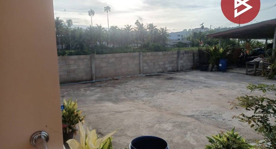 For sale 3 bedrooms house in Mueang Chumphon, Chumphon
