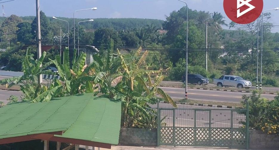 For sale 3 bedrooms house in Mueang Chumphon, Chumphon