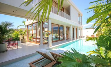 For sale 5 bedrooms villa in Hua Hin, Prachuap Khiri Khan