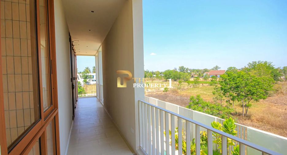 À vendre 5 chambres villa à Hua Hin, Prachuap Khiri Khan