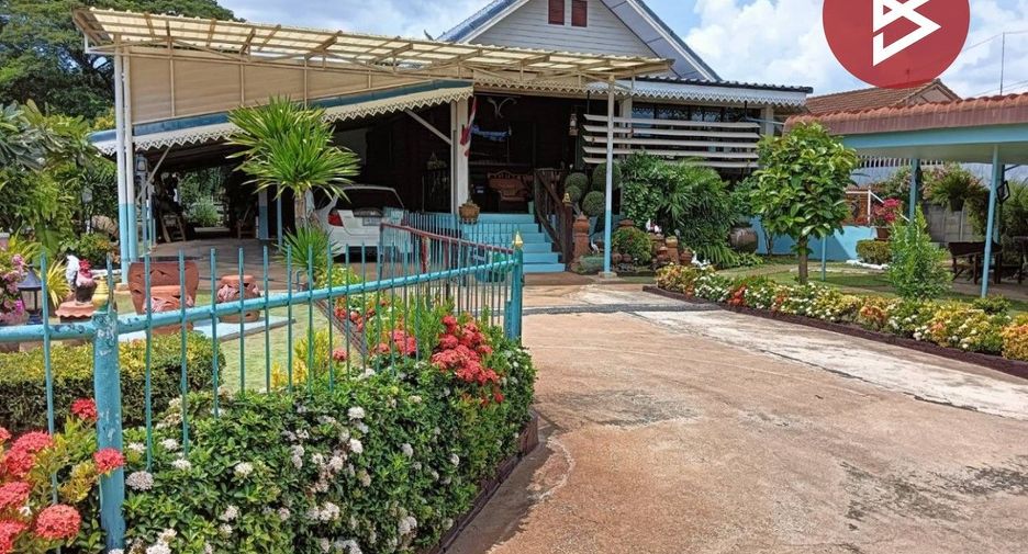 For sale 4 bedrooms house in Mueang Nakhon Sawan, Nakhon Sawan