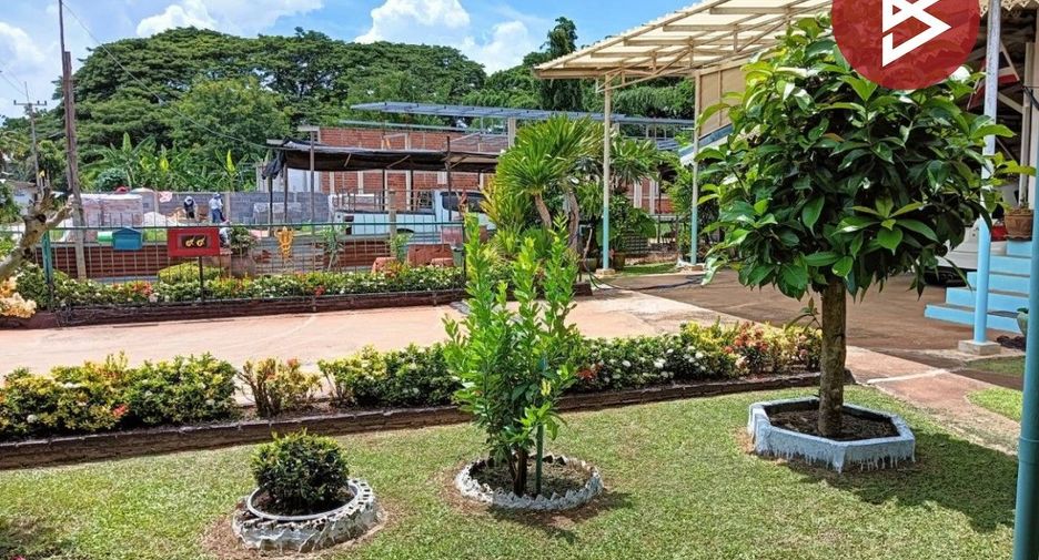For sale 4 bedrooms house in Mueang Nakhon Sawan, Nakhon Sawan