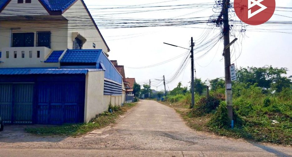For sale 3 bedrooms house in Mueang Uttaradit, Uttaradit