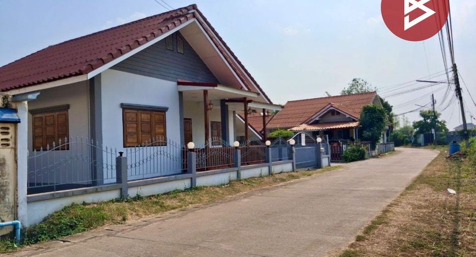 For sale 3 bedrooms house in Mueang Uttaradit, Uttaradit