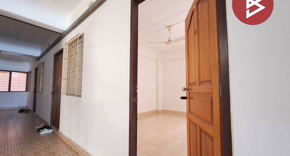 Apartamento con servicios en venta en Khlong Luang, Pathum Thani